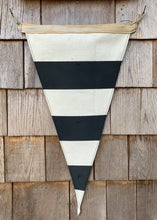 Load image into Gallery viewer, Boardshort "Stripes" - Surf Flag / pennant