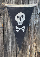 Load image into Gallery viewer, Jolly Rodger Pennant/flag
