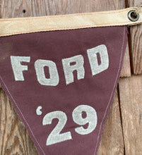 Load image into Gallery viewer, Ford &#39;29 - Race Day - Surf flag / pennant
