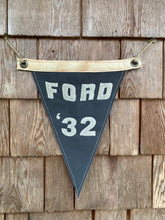 Load image into Gallery viewer, Ford &#39;32 - Race Day - Surf flag / pennant
