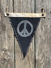 Load image into Gallery viewer, Fun Flag - &quot;Peace&quot; - Surf flag / pennant

