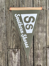 Load image into Gallery viewer, Pennant - Beach Flag - Southern Shores - OBX
