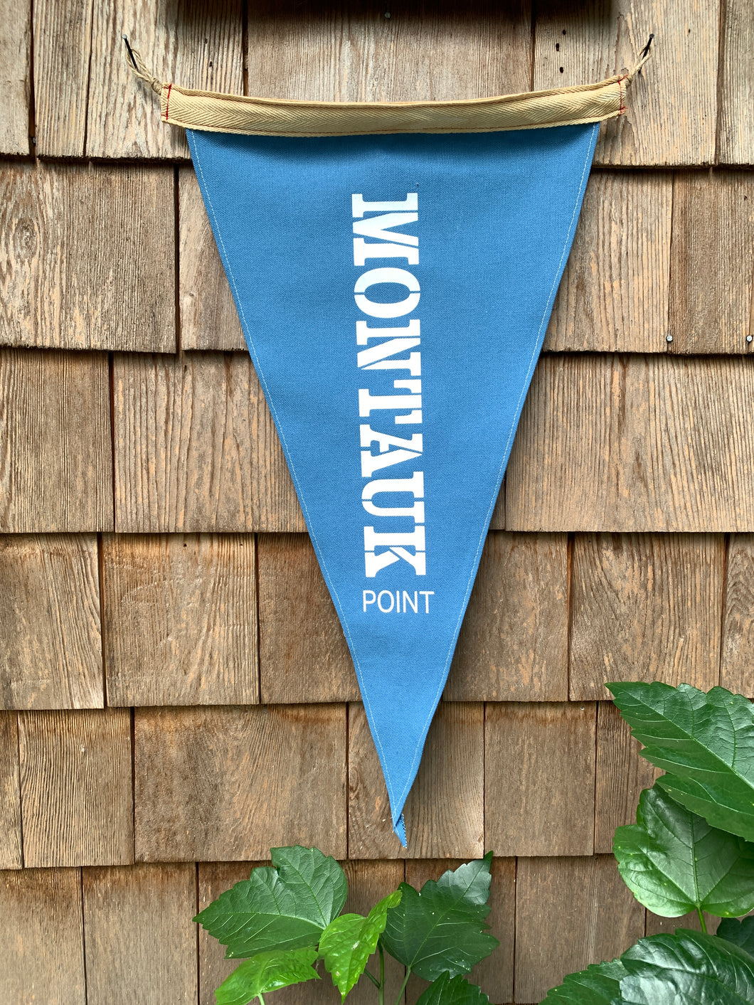 Classic Montauk Point - Pennant / Surf Flag